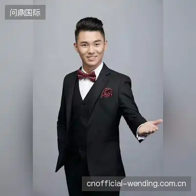 罗芝